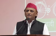 अफसर की मूंछ छोटी पड़ी तो अखिलेश ने मंच पर बुलाया, जानिए यूपी में क्यों गरम हुआ सियासी पारा
