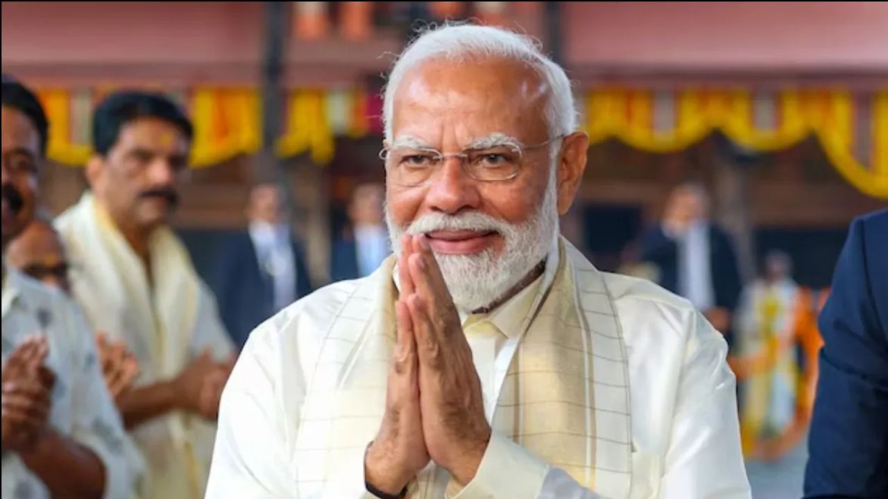 पीएम मोदी का 76वां जन्मदिन: कर्मभूमि से जन्मभूमि तक…25 सालों के ‘सुशासन’ का संदेश लेकर निकले युवा