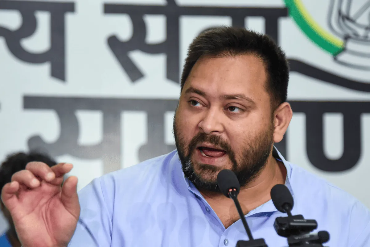 45 लाख लोग प्रभावित फिर भी केंद्र चुप क्यों? तेजस्वी यादव ने पूछा- क्या बिहार को हल्का समझती है मोदी सरकार?