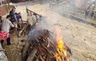 अंतिम संस्कार के बीच शव तक पहुंच गया देविका का पानी, बहने का मंडराया खतरा; उधमपुर में लोगों ने ऐसे टाला हादसा