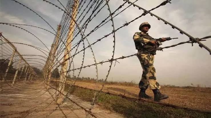 जम्मू में पकड़ा पाकिस्तानी नागरिक वापस भेजा, BSF ने रेंजर्स को सौंपा; 4 दिन पहले गलती से भारतीय सीमा में घुसा था